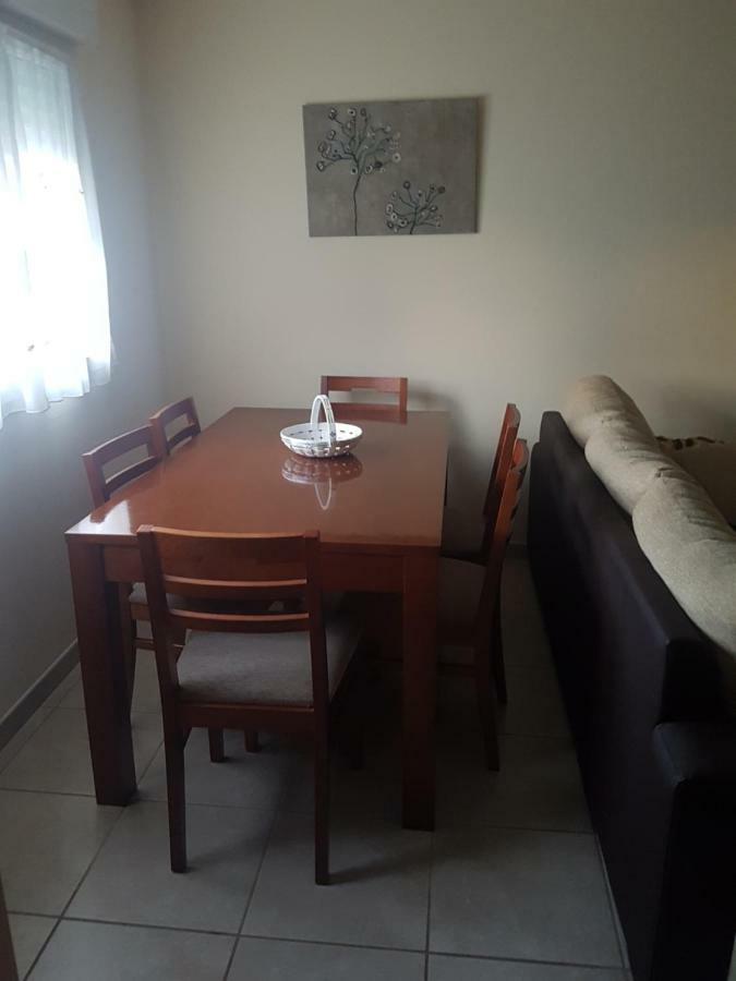 Apartamento En Zona Costera, Muy Cerquita De La Playa Apartment Pobra Do Caraminal Luaran gambar