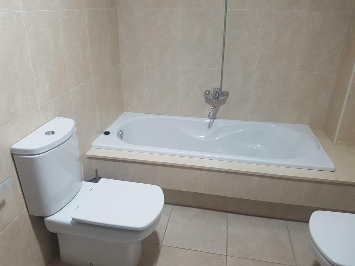 Apartamento En Zona Costera, Muy Cerquita De La Playa Apartment Pobra Do Caraminal Luaran gambar